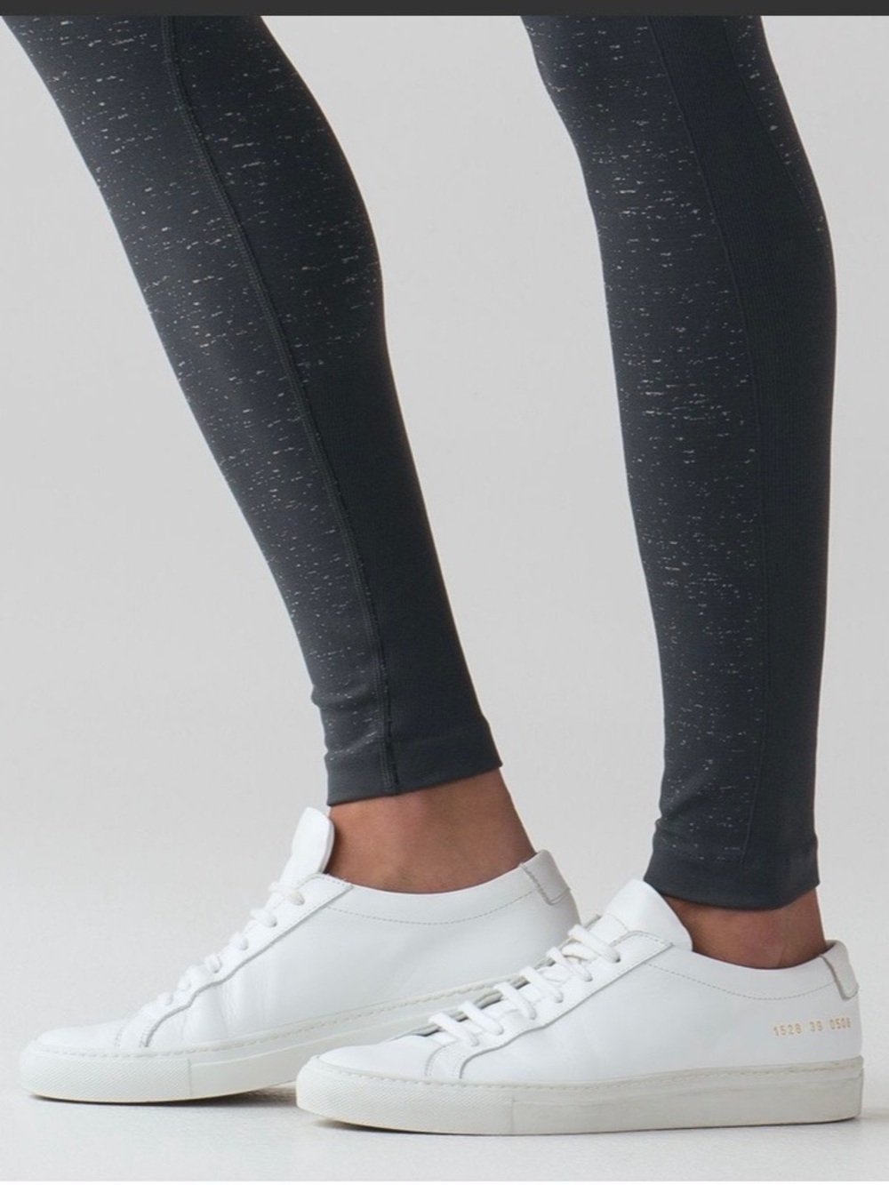lululemon athletica free to flow 7/8 tight in blue tied/white - Picture 4 of 8